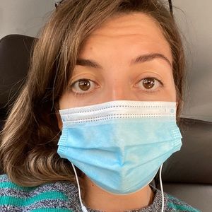 Meet your Posher, Caitlin